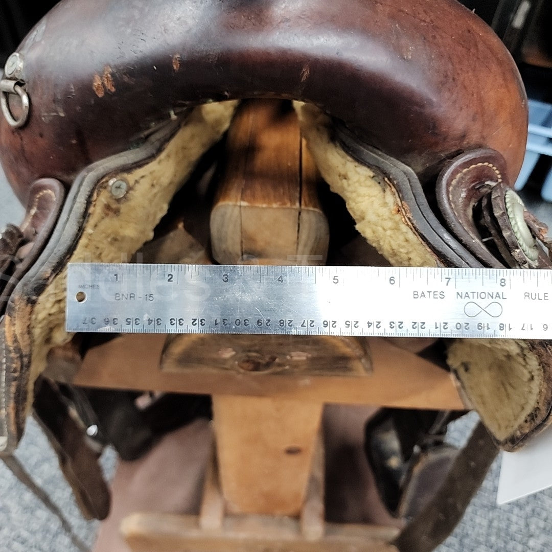 Roping Saddle