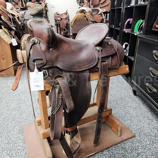 Roping Saddle
