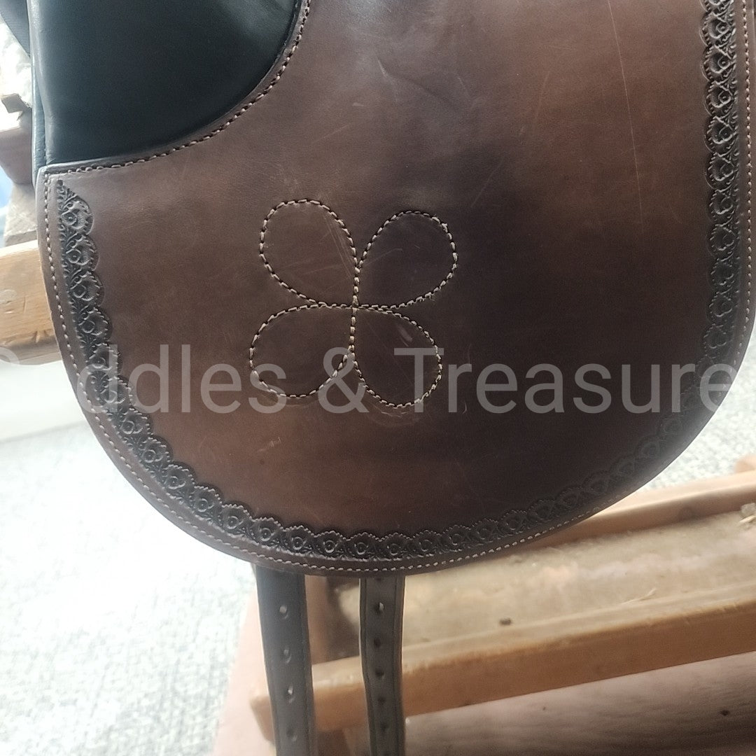 Endurance Saddle English