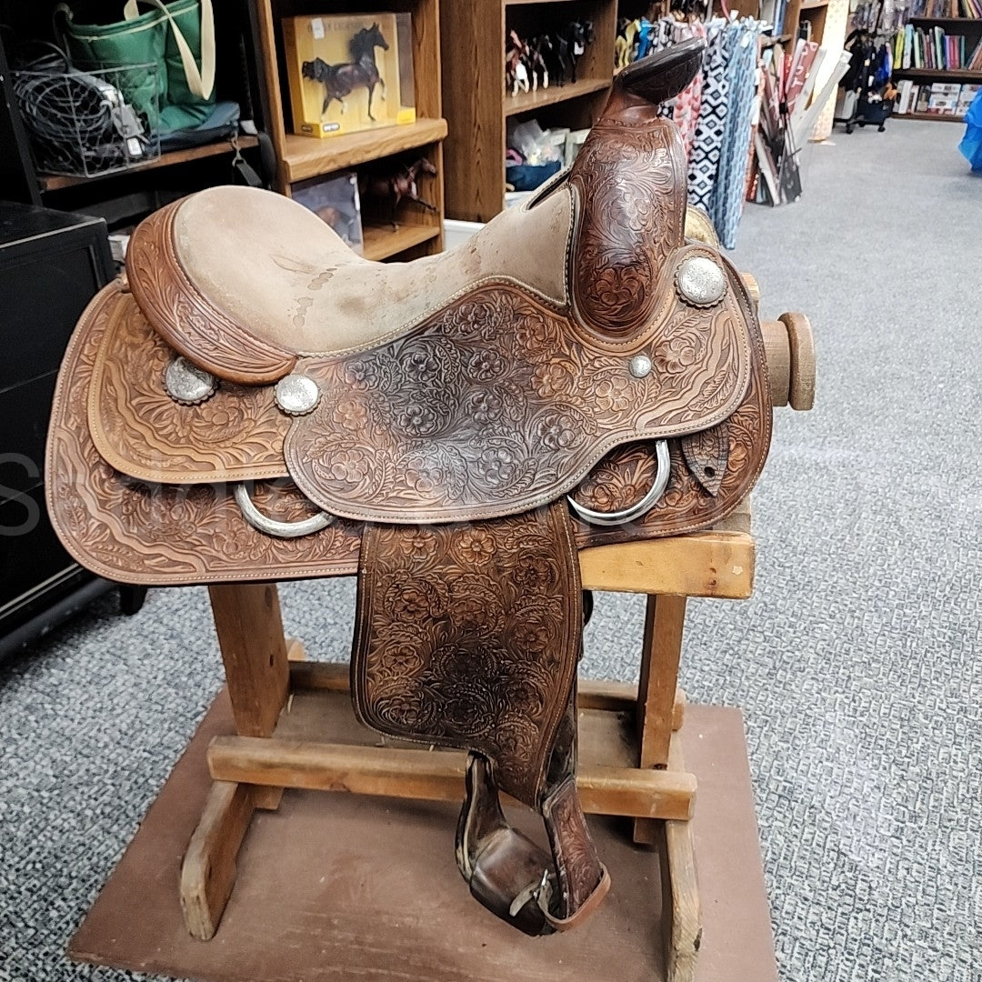 Pleasure Saddle