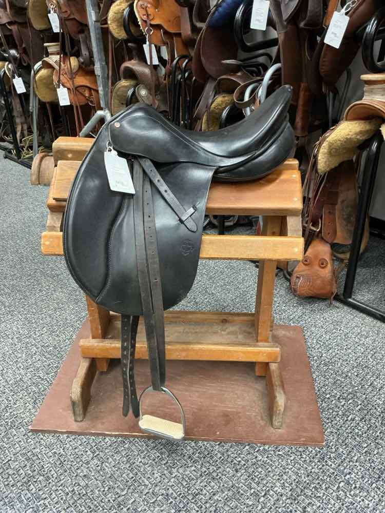 Courbette Dressage Saddle