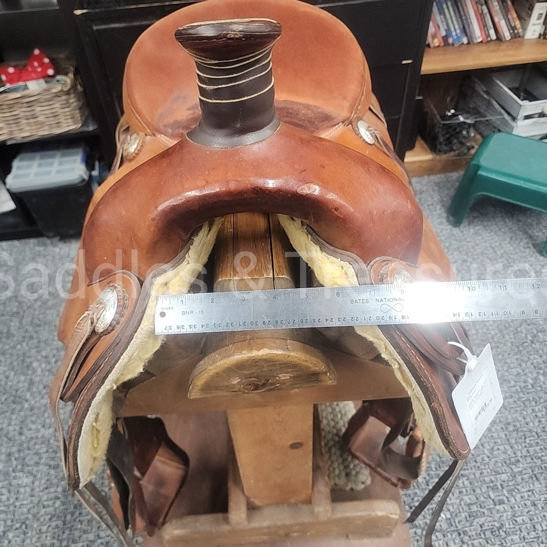 Roping Saddle