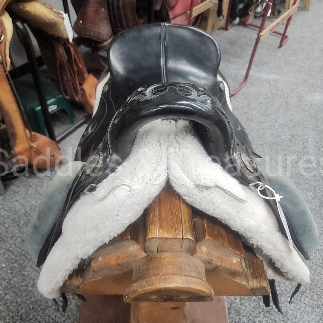 Endurance Saddle English