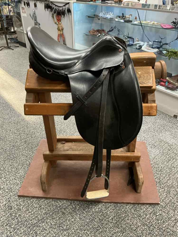 Courbette Dressage Saddle