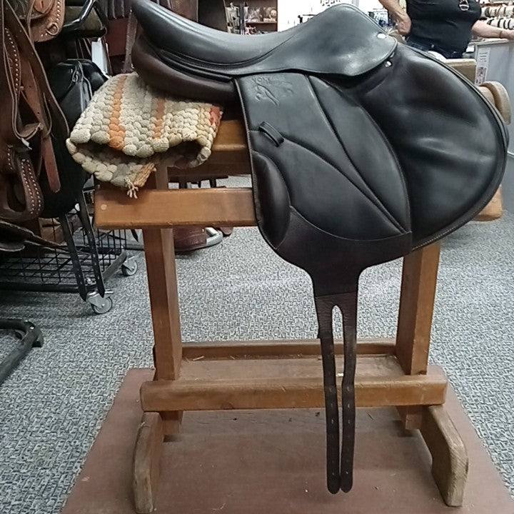 Voltaire Jumping Saddle