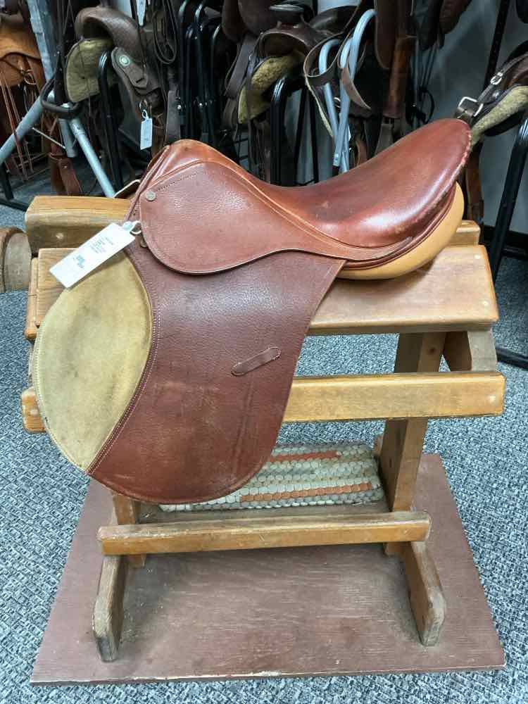 Collegiate Jumping Saddle
