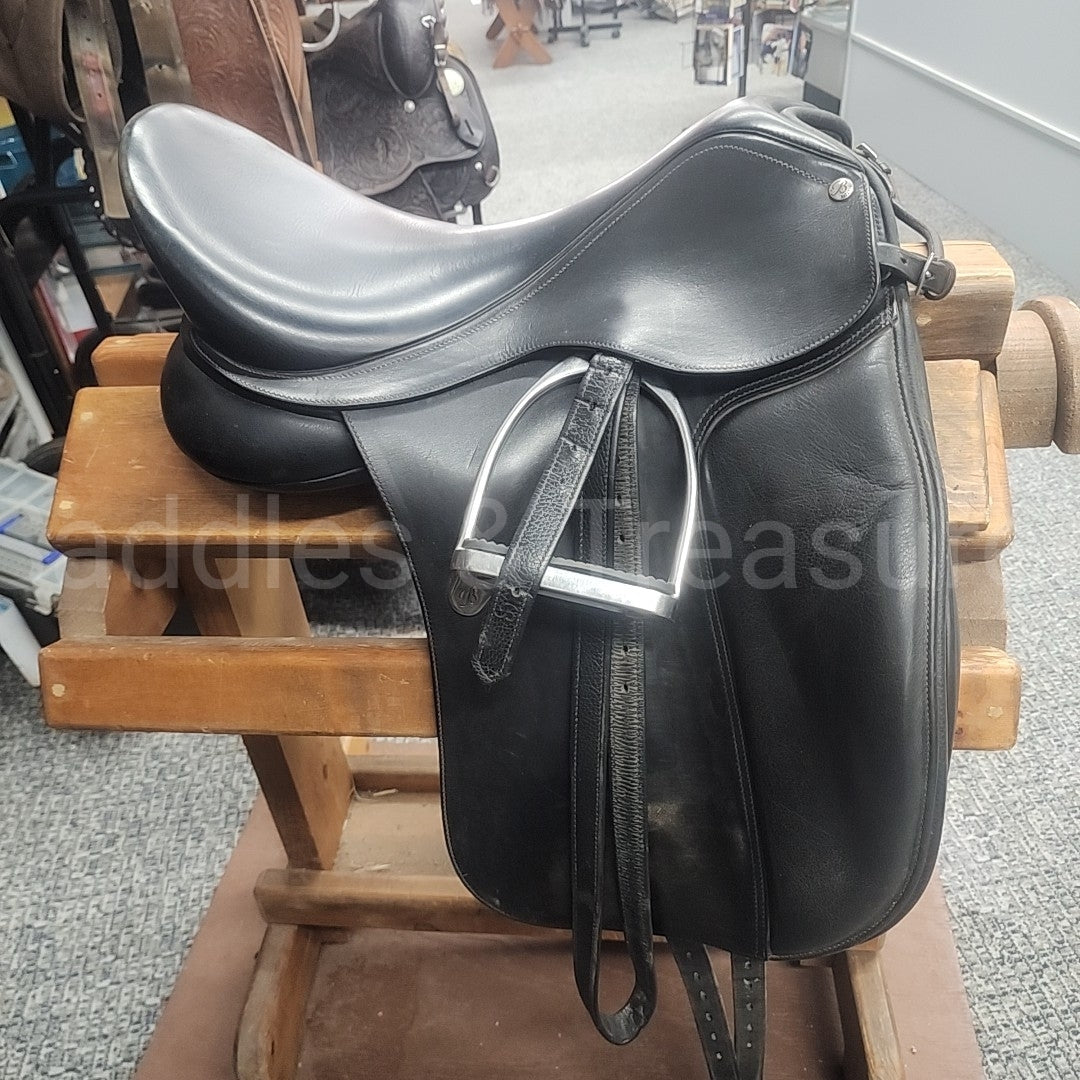 Bates Dressage Saddle
