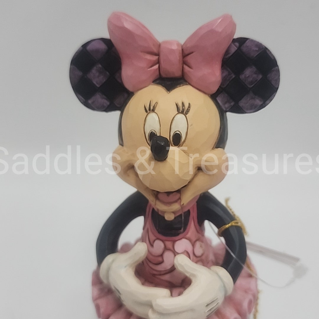 Figurine