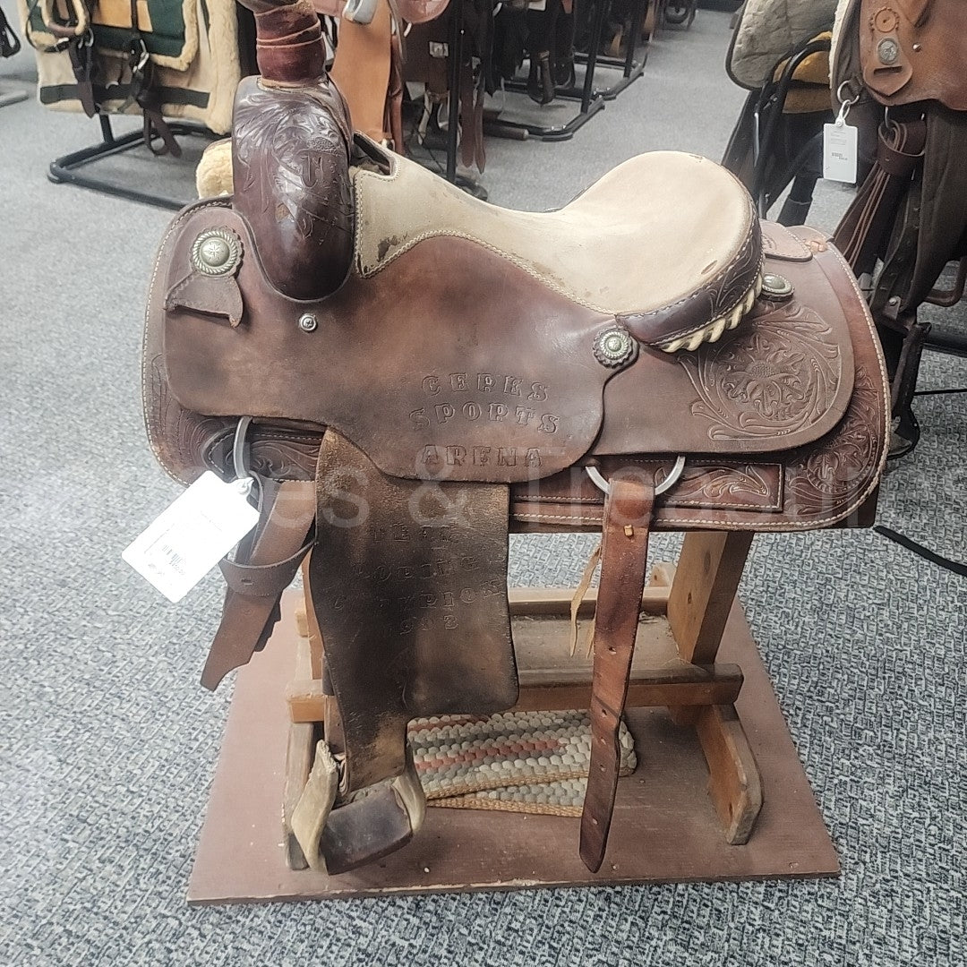 Roping Saddle