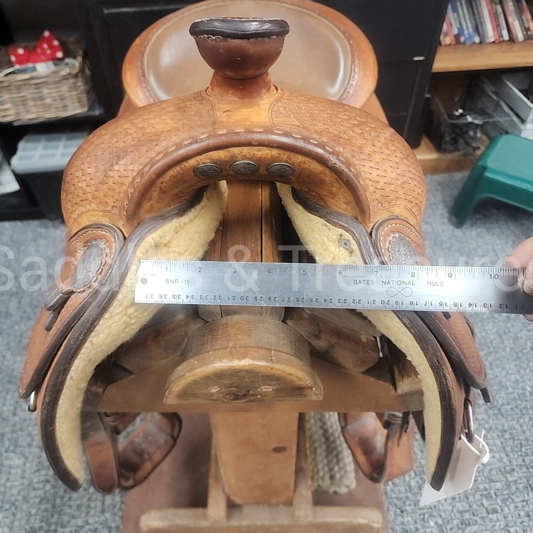 Blue Ribbon Pleasure Saddle