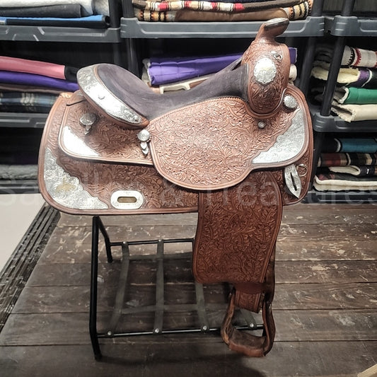 Pleasure Saddle