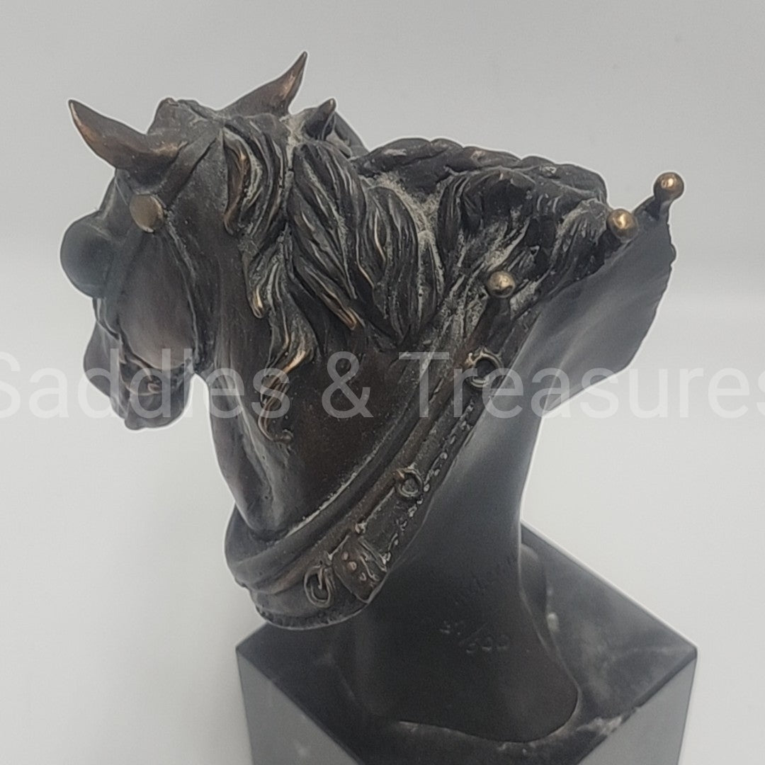 Statuary/Sculpture