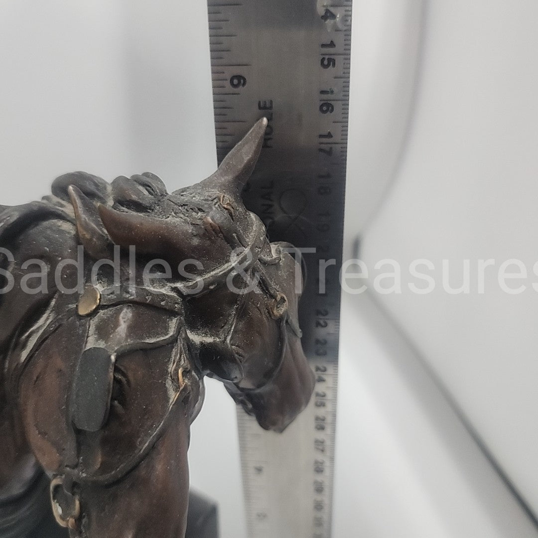 Statuary/Sculpture