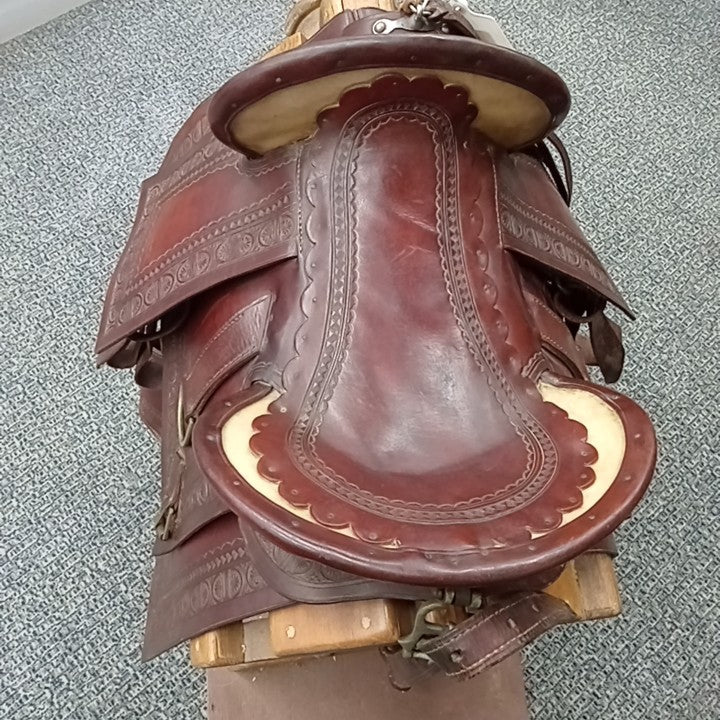 Peruvian Saddle