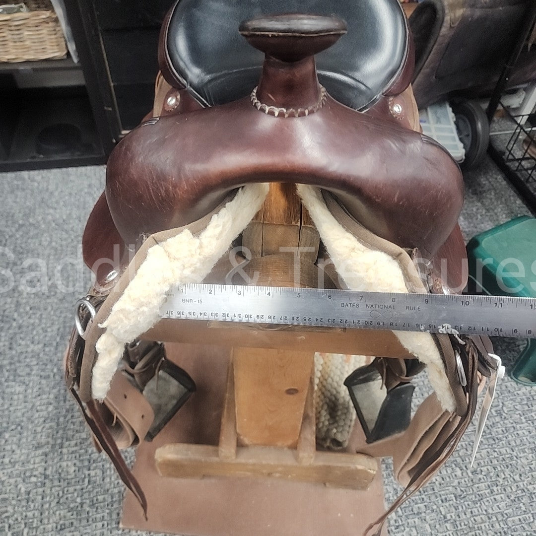 Circle Y Western Saddle