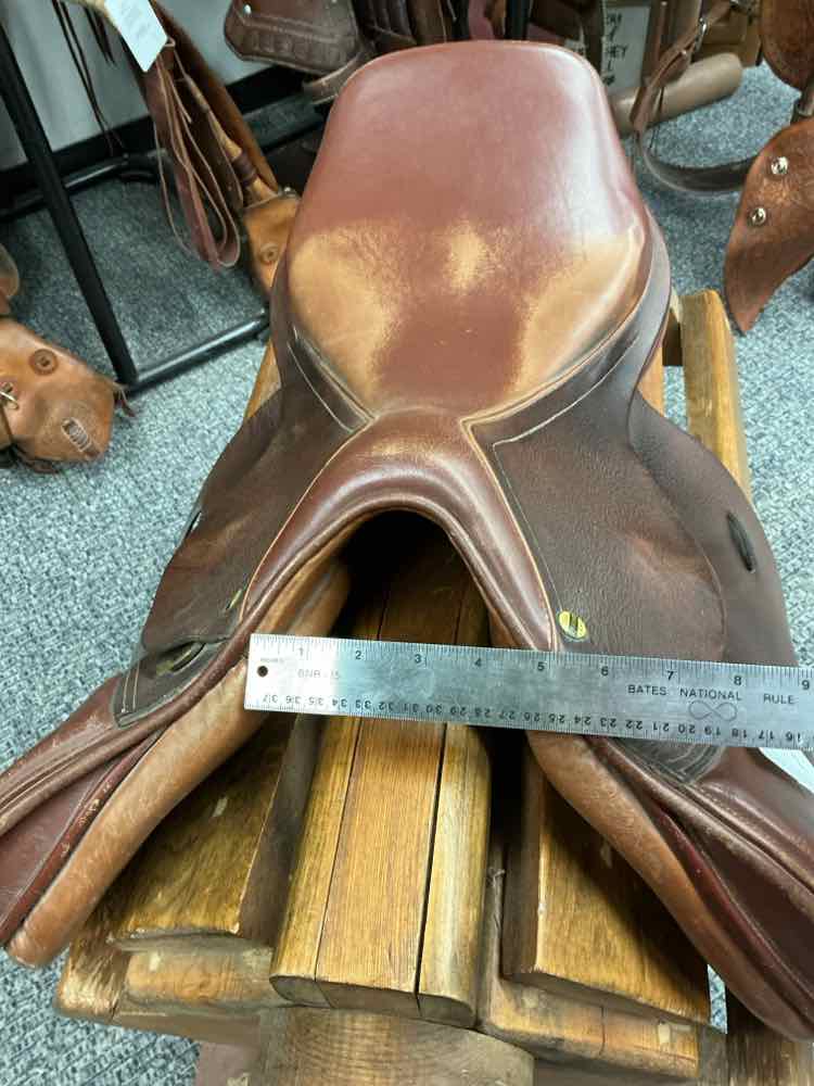 Jumping Saddle