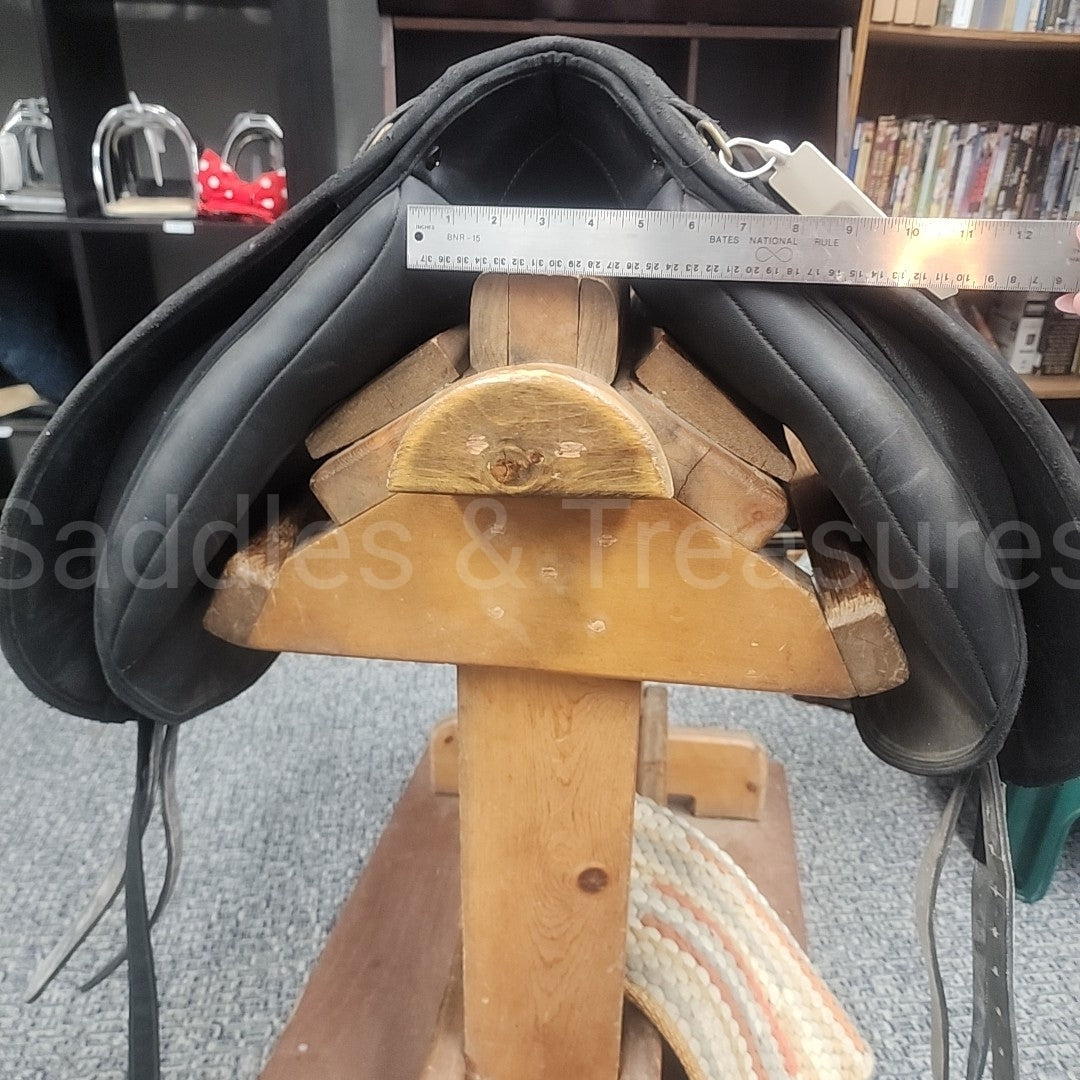 Dressage Saddle