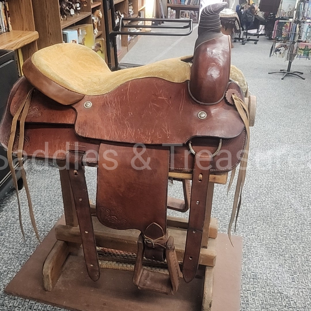 Roping Saddle