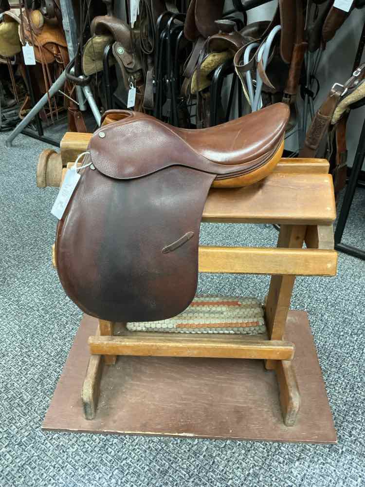 Crosby Dressage Saddle
