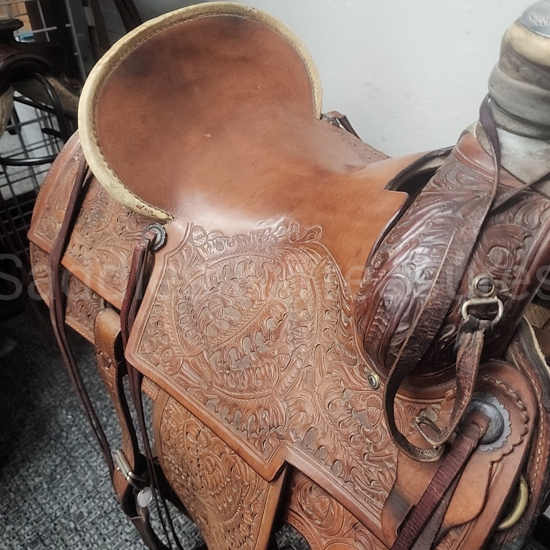 Roping Saddle