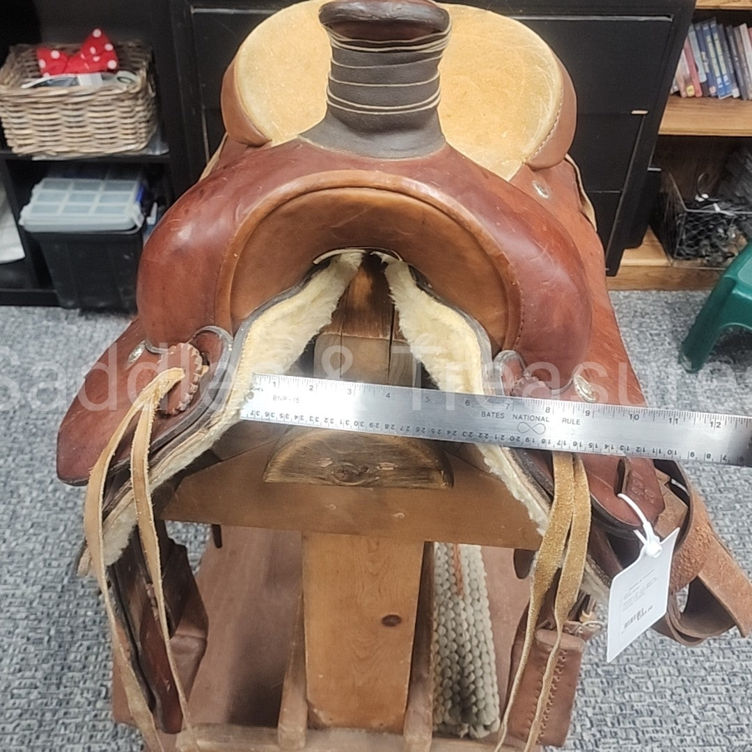 Roping Saddle