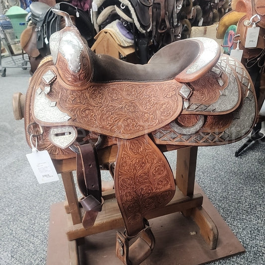 Pleasure Saddle