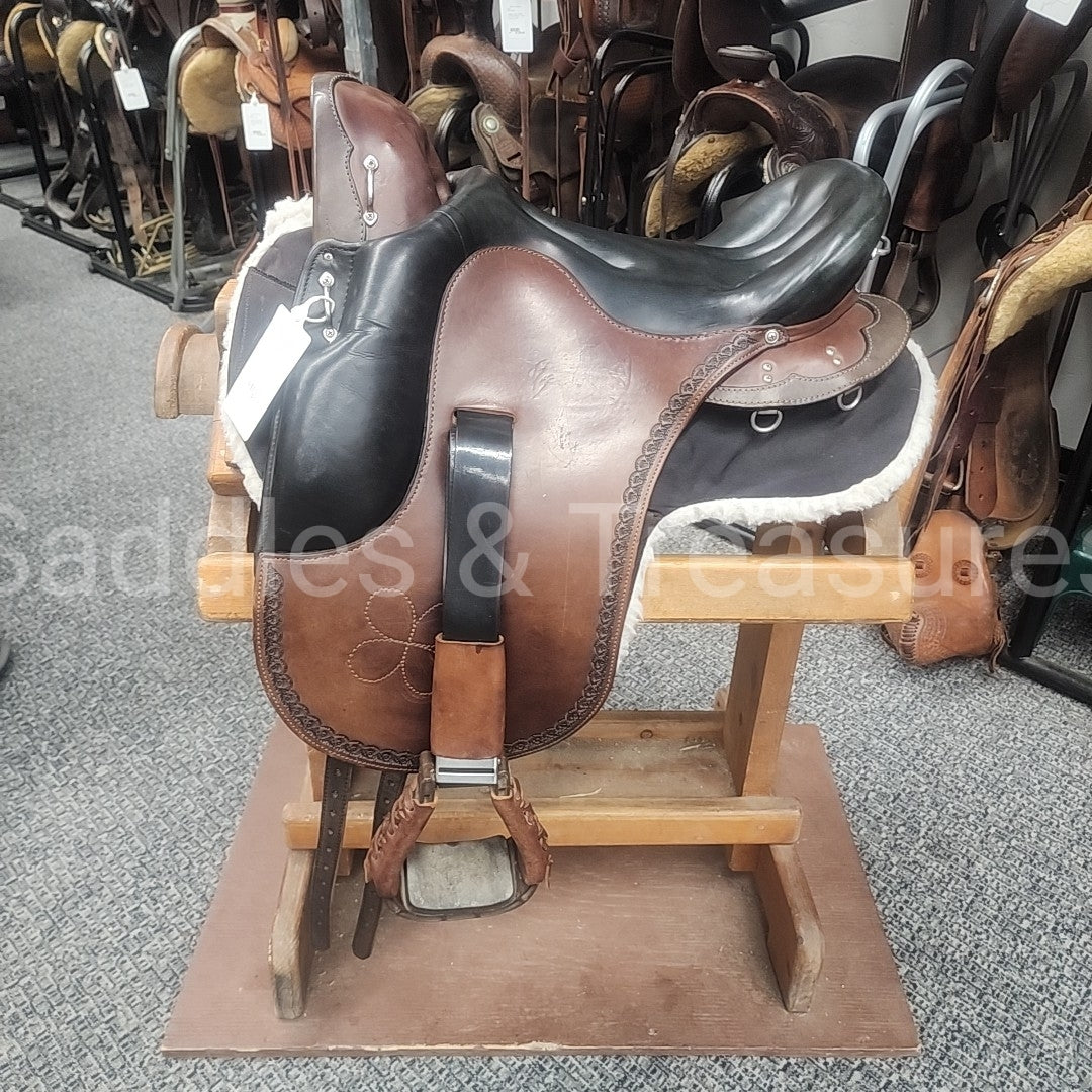 Endurance Saddle English