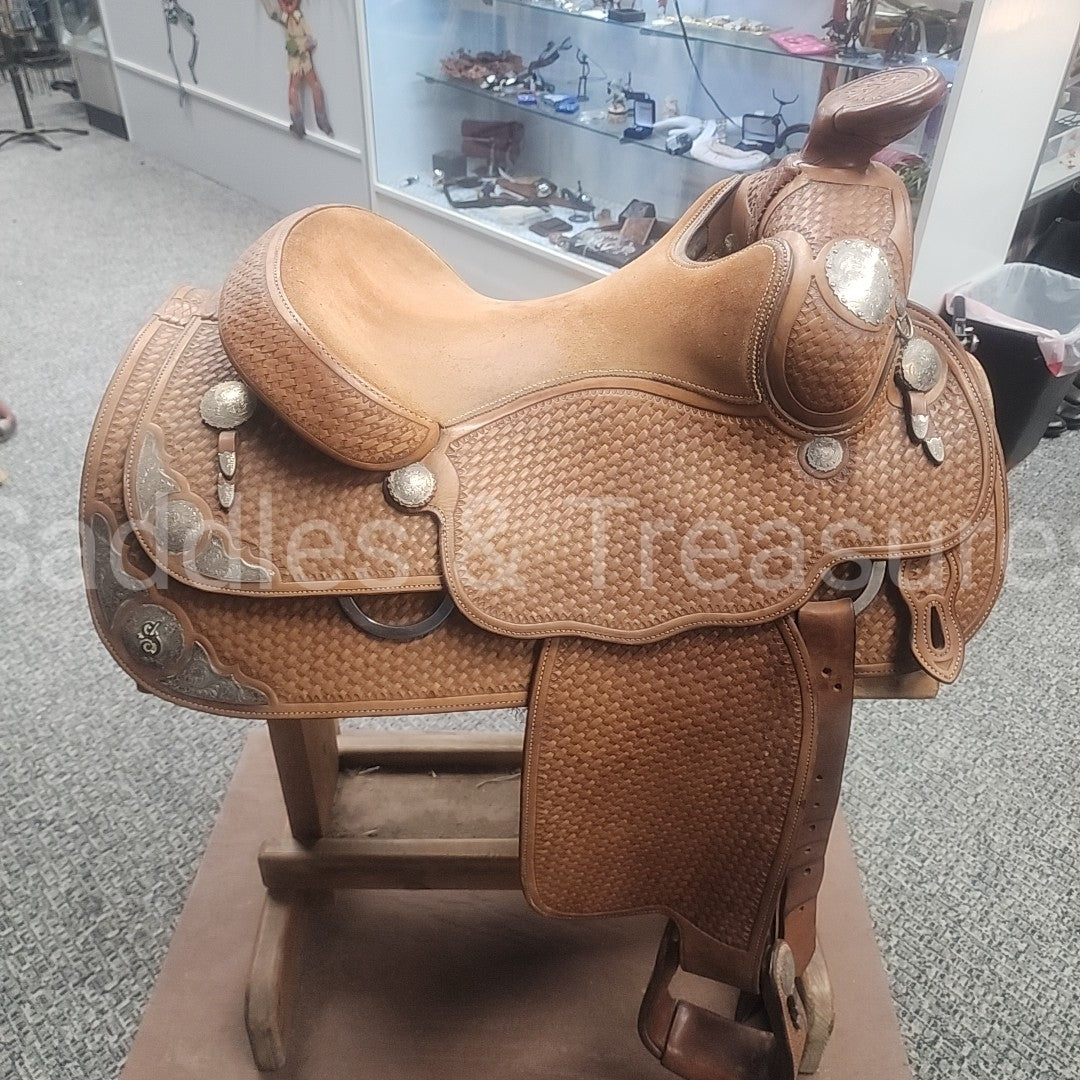 Rocky Pleasure Saddle