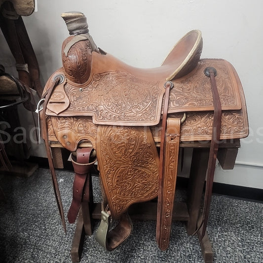 Roping Saddle