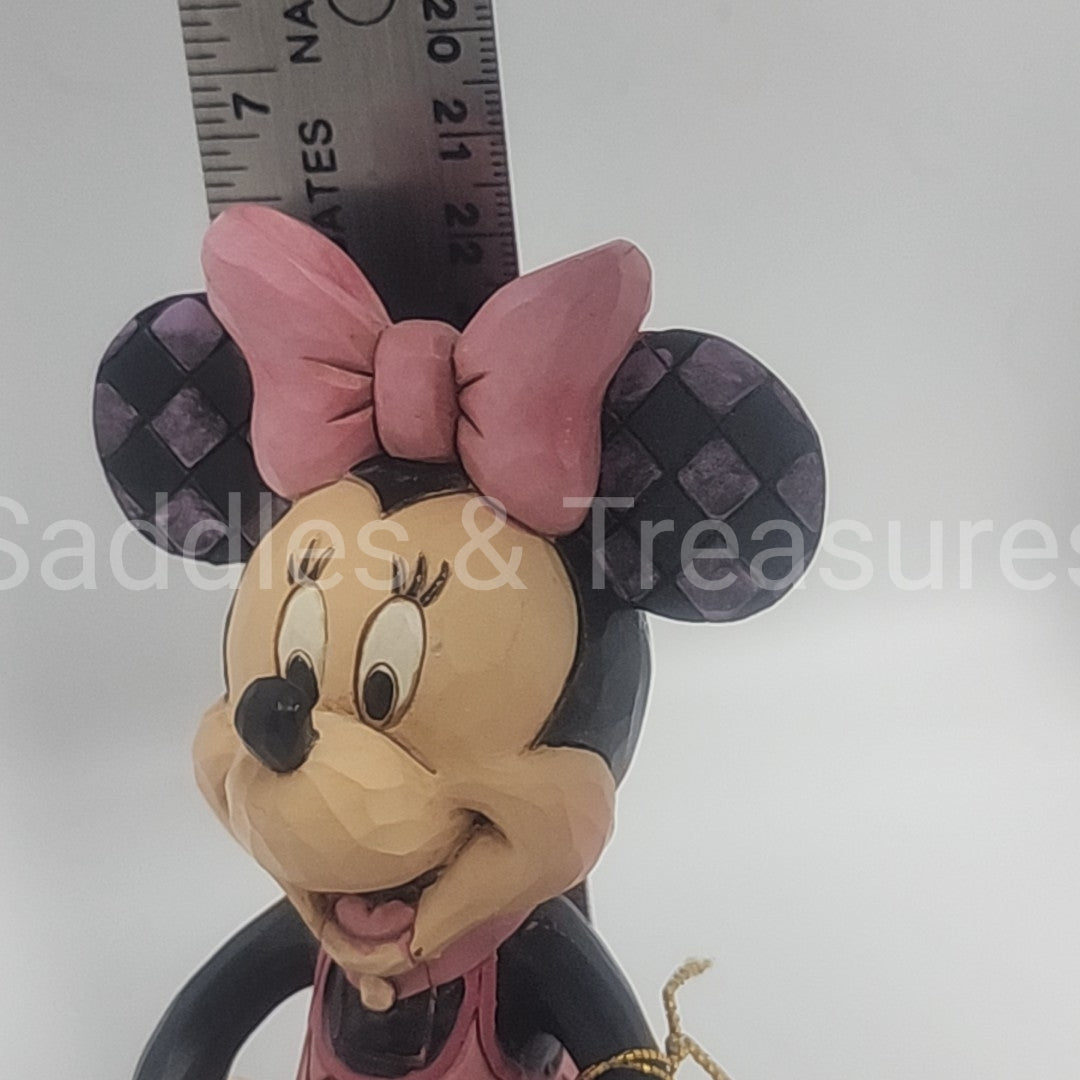 Figurine
