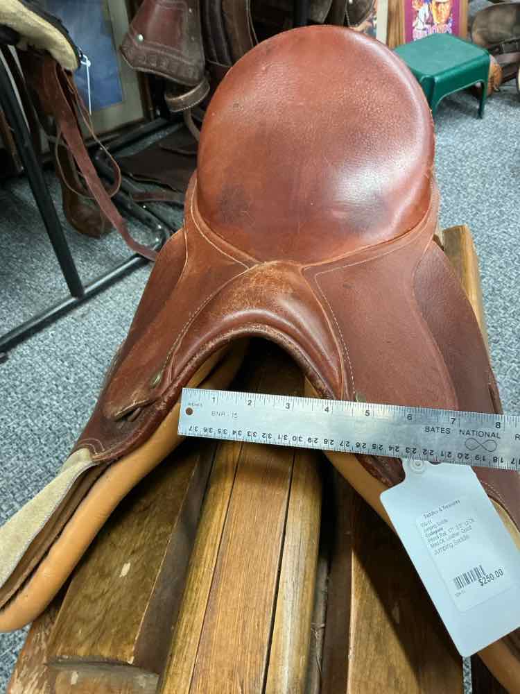 Collegiate Jumping Saddle