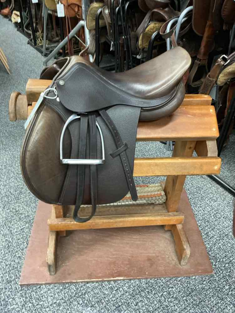 Dover Jumping Saddle