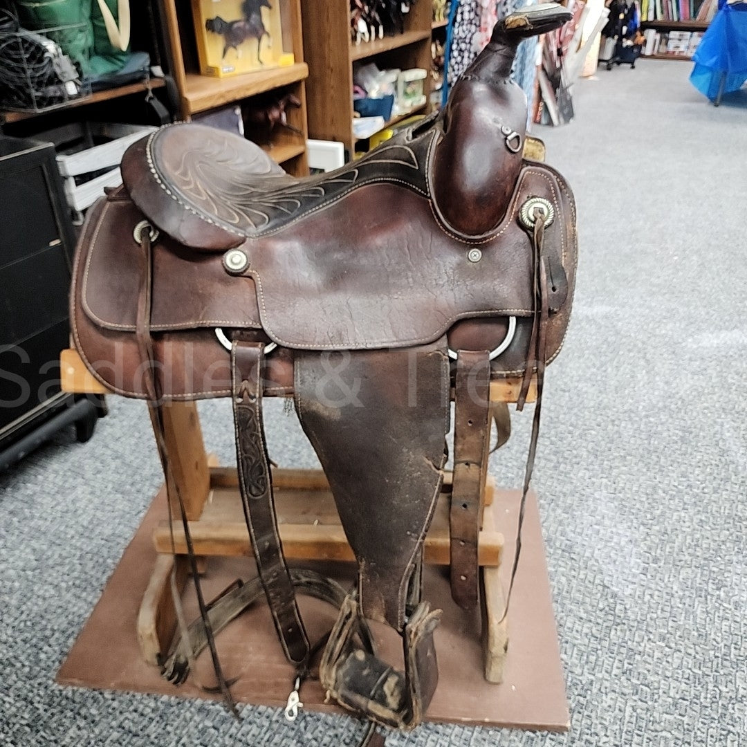 Roping Saddle