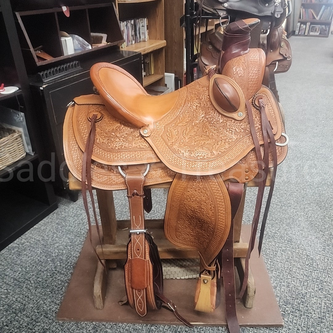 Roping Saddle