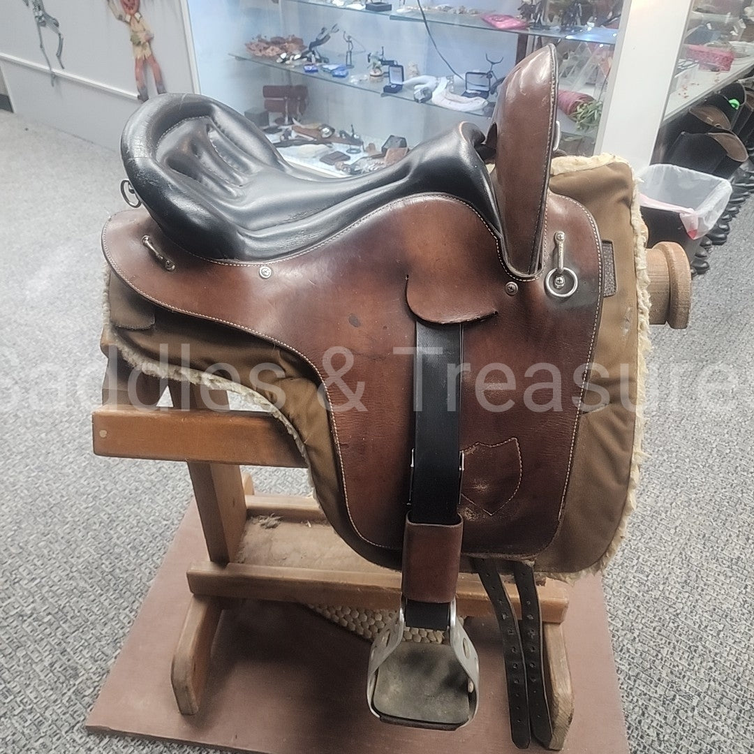 Endurance Saddle English