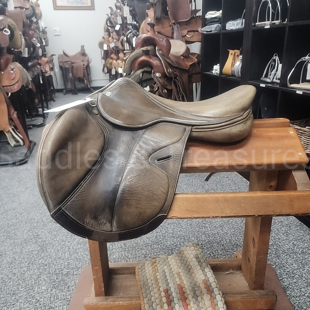 HDR Jumping Saddle