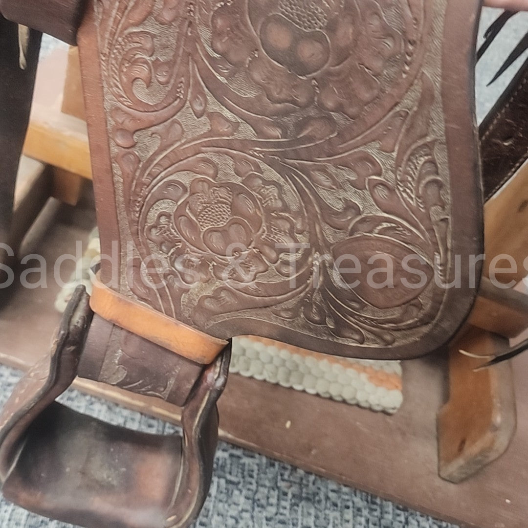 Roping Saddle