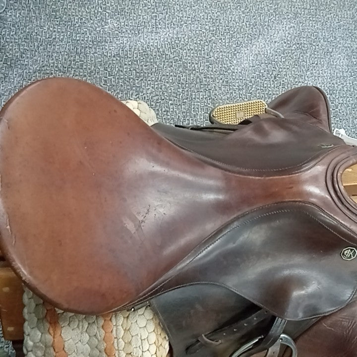 English Saddle