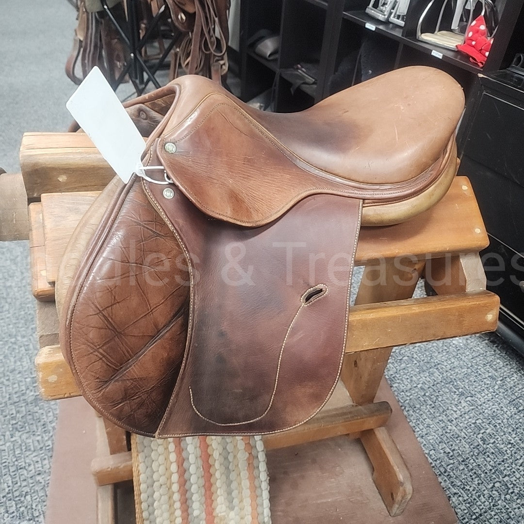 Antares Jumping Saddle