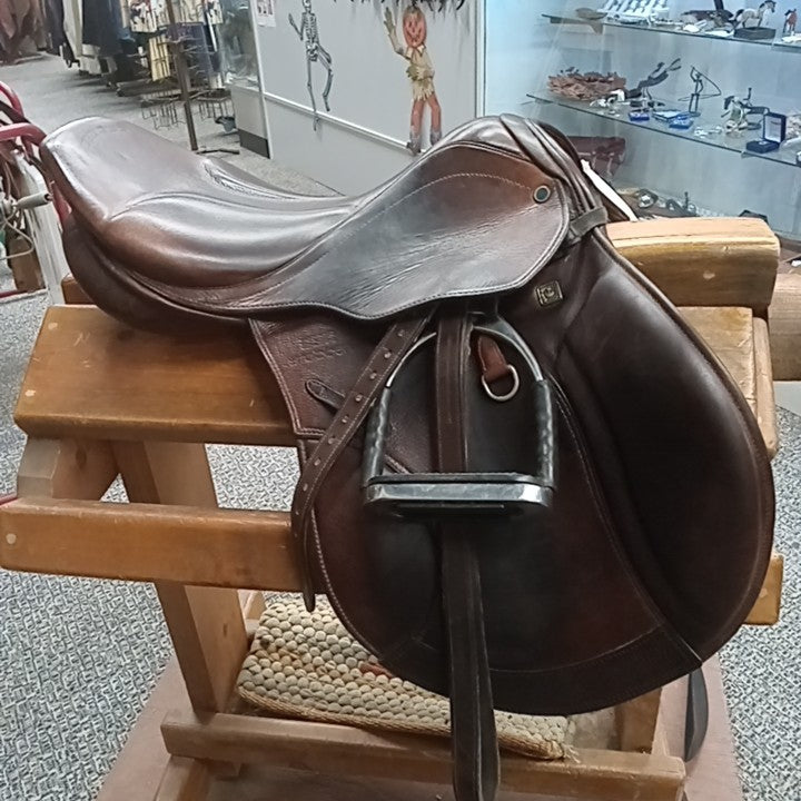 Stubben Jumping Saddle