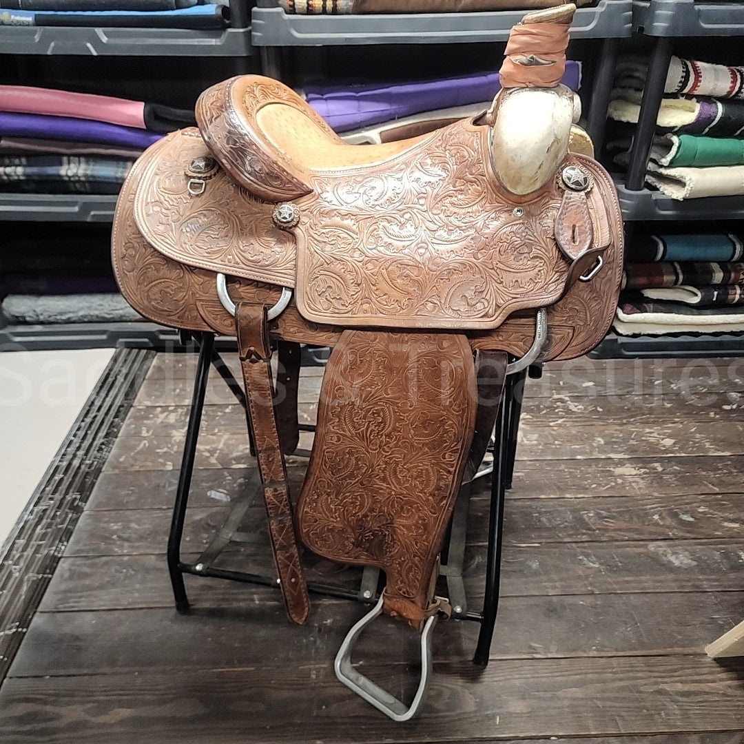 Roping Saddle