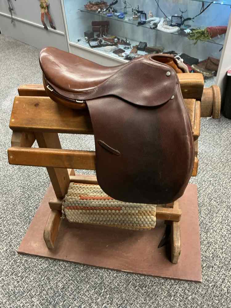 Crosby Dressage Saddle