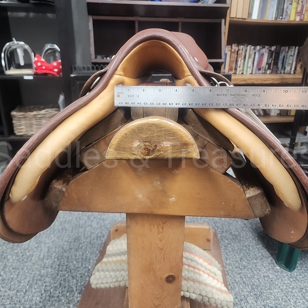 Crosby Jumping Saddle