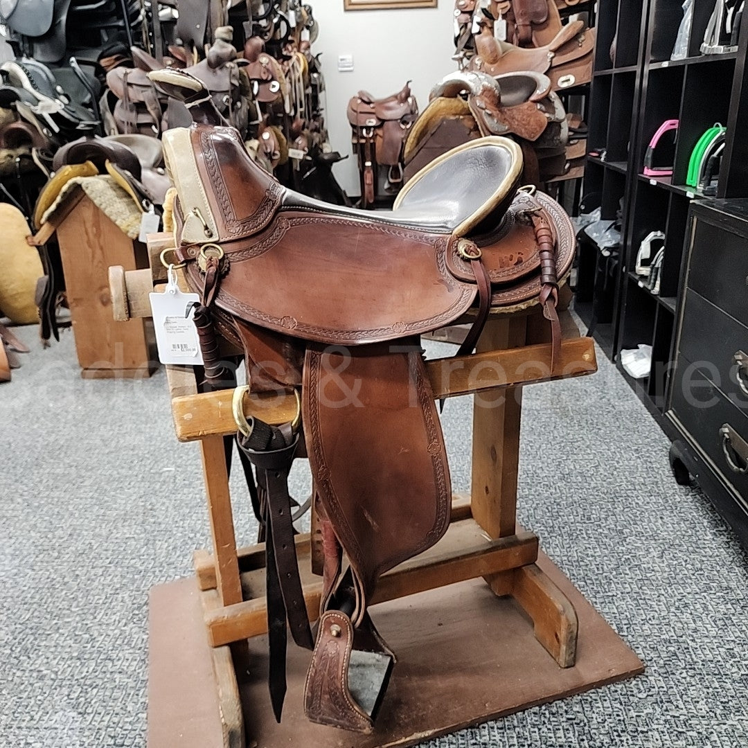 Roping Saddle