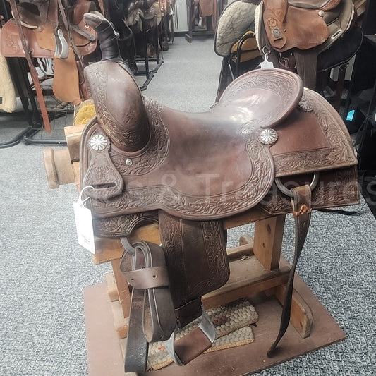 Stray Dog Cutting Saddle