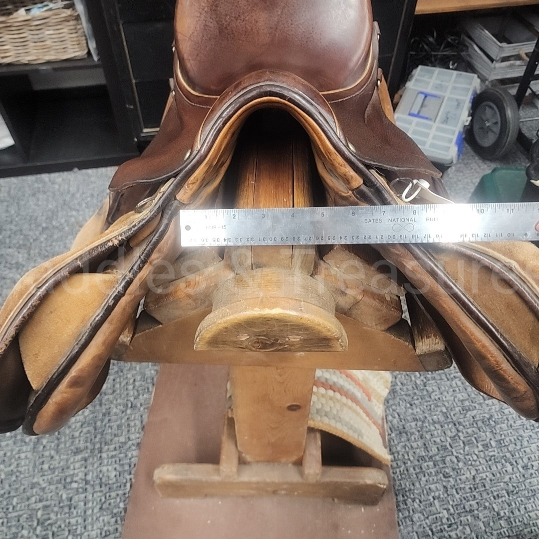 Jumping Saddle