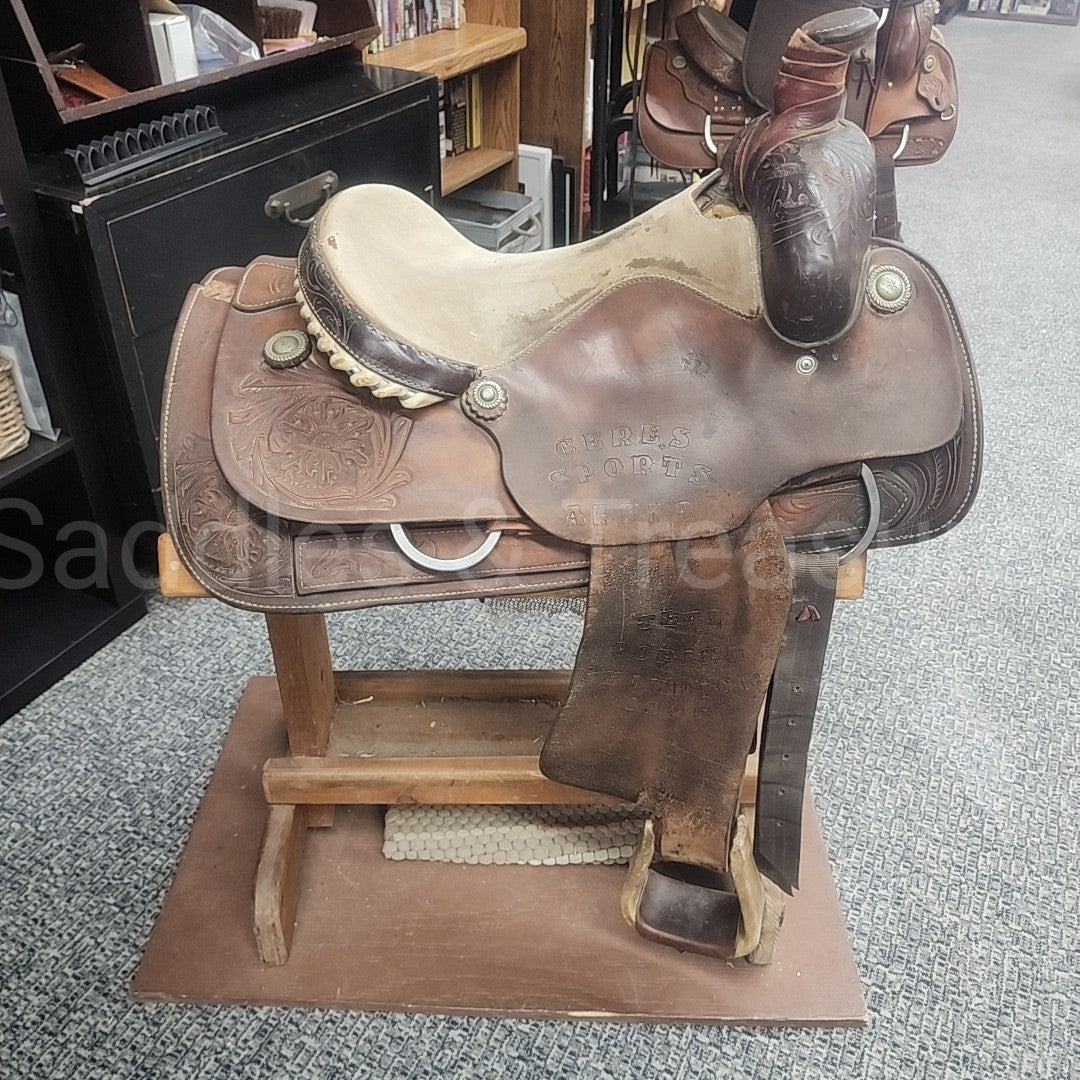 Roping Saddle