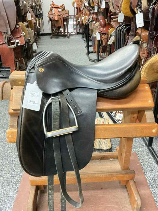 Niedersus Dressage Saddle