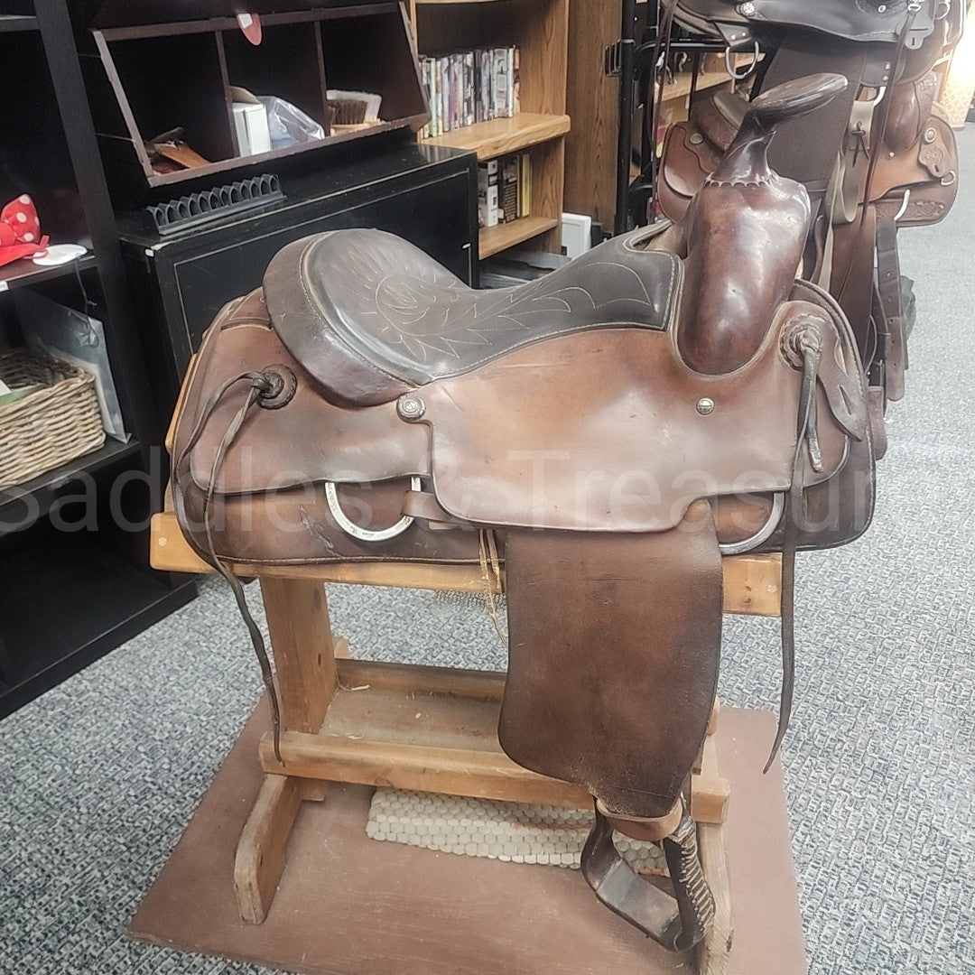 Roping Saddle