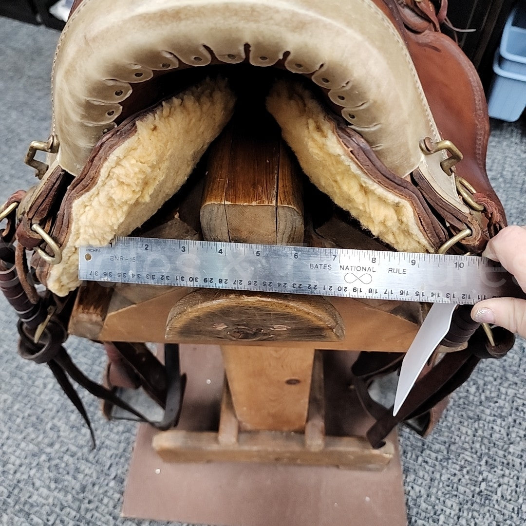 Roping Saddle